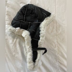 Vintage leather aviator hat with faux fur lining